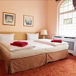 Castell Am Kurfuerstendamm 3* Berlín
