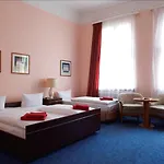 Hotel Castell Am Kurfuerstendamm 3*
