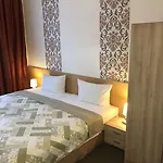 Hotel Castell Am Kurfuerstendamm 3*