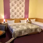 Hotel Castell Am Kurfuerstendamm Berlín