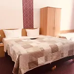 Castell Am Kurfuerstendamm Hotel Berlín