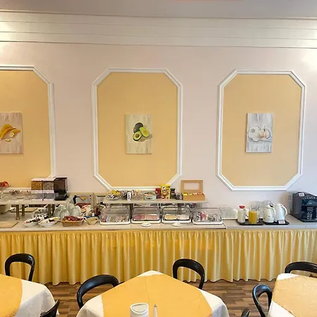 Castell Am Kurfuerstendamm Hotel