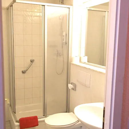 Hotel Castell Am Kurfuerstendamm 3*