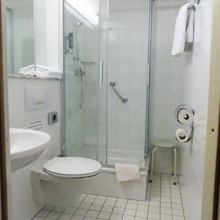 Castell Am Kurfürstendamm 3*