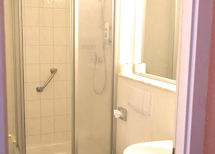 Hotel Castell Am Kurfuerstendamm 3*