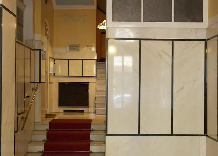 Castell Am Kurfuerstendamm Hotel 3*