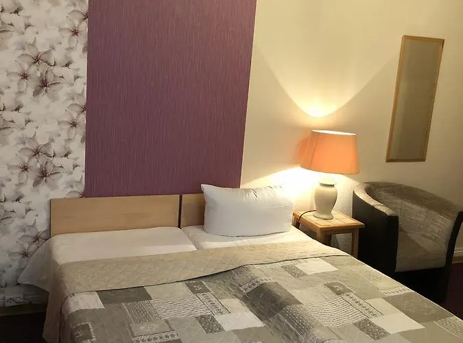 Castell Am Kurfuerstendamm Szálloda 3*