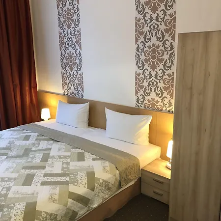 Hotel Castell Am Kurfürstendamm 3*