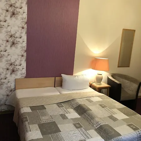 Castell Am Kurfuerstendamm Hotel 3*