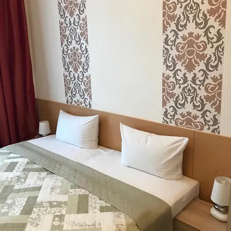 Hotel Castell Am Kurfürstendamm 3*